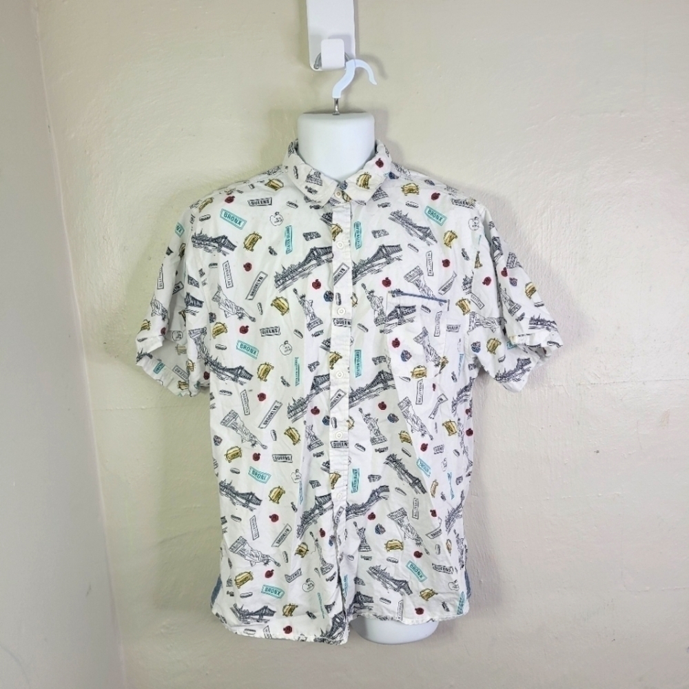 Good Vibes Shirt Men's XL Button Up  Slim Fitting New York Short Sleeve Casual